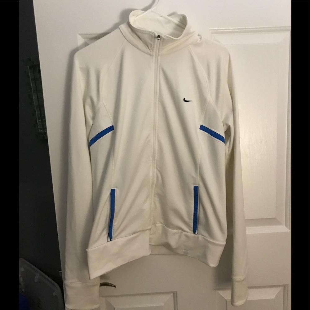 Nike fit dry jacket size medium